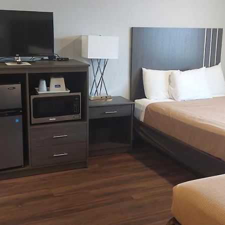 Rodeway Inn Kalkaska Εξωτερικό φωτογραφία