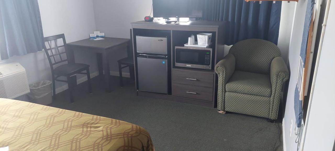 Rodeway Inn Kalkaska Εξωτερικό φωτογραφία