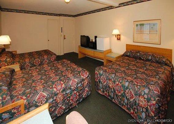 Rodeway Inn Kalkaska Εξωτερικό φωτογραφία